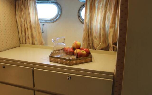 Boats & Breakfast Fiumicino 1