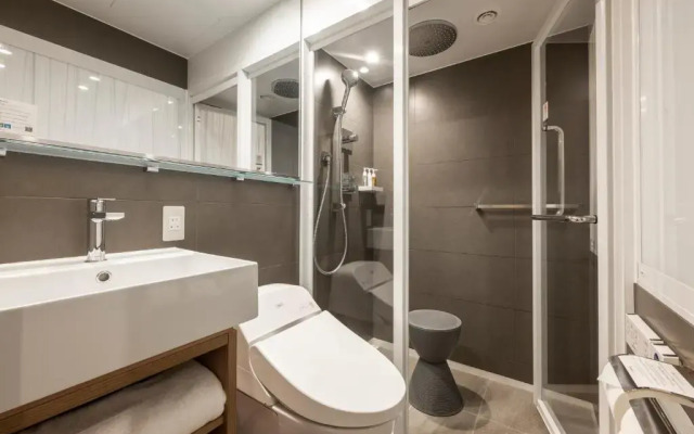 Remm plus Ginza Hotel