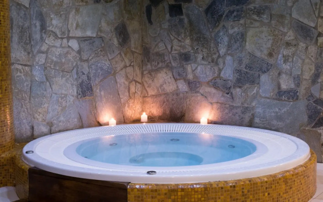 Hotel Karino Spa