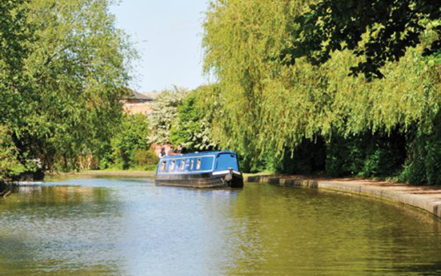 Canal Boat Club At Anderton Marina