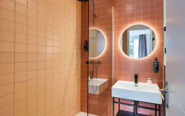 ibis Styles Paris Cadet Lafayette