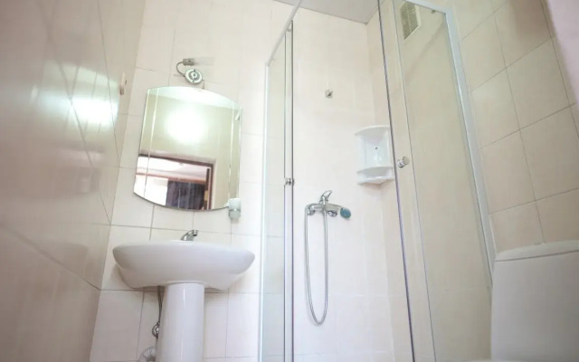 Отель Солнечный