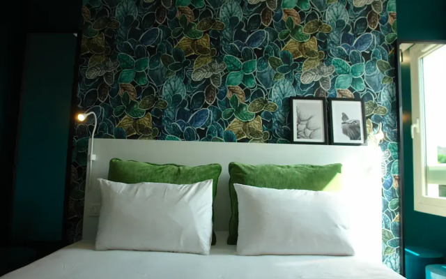 Brit Hotel Marseille Aéroport