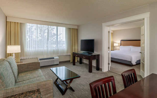 Holiday Inn Hotel & Suites Boston - Peabody by IHG