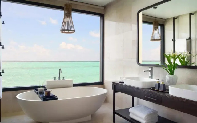 Anantara Veli Maldives Resort