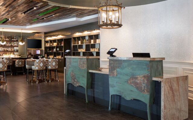 Hotel Tonnelle New Orleans, A Tribute Portfolio Hotel By Marriott