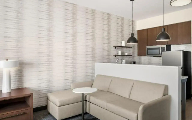 Residence Inn by Marriott Milwaukee Brookfield at Poplar Creek