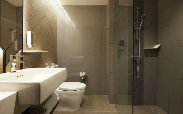 Centara Life Hotel Bangkok Phra Nakhon