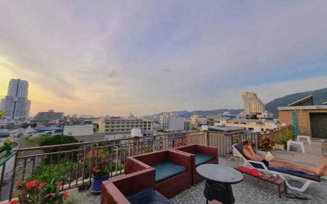77 Patong Hotel & Spa