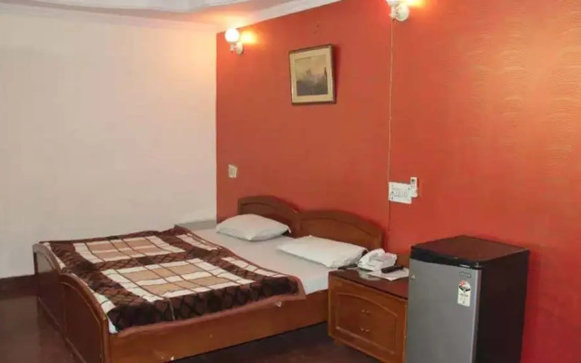 Hotel Vishesh Continental Kirti Nagar