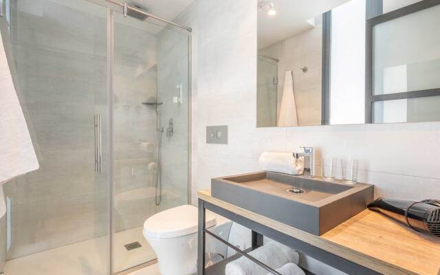 Kyrat Amarac Suites
