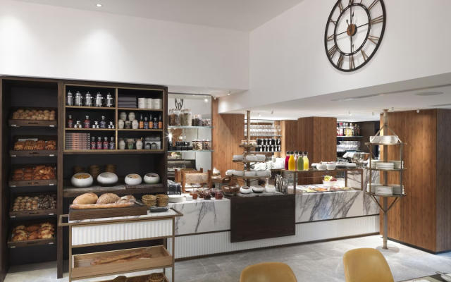 The Athenaeum Hotel & Residences