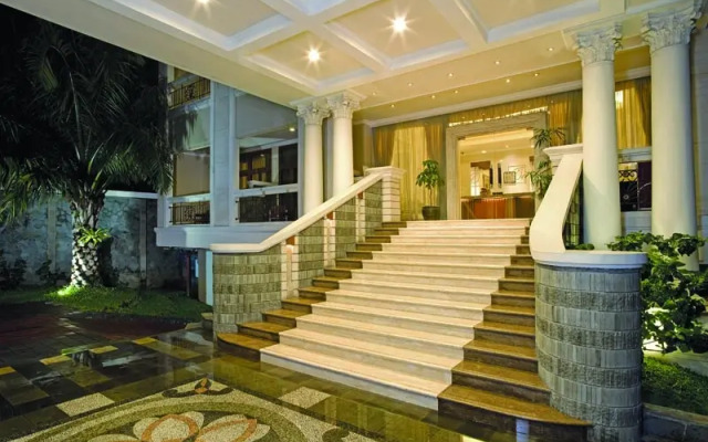 Hotel Le Beringin