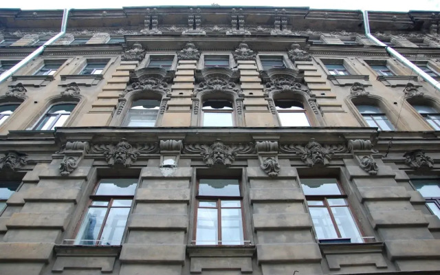 Na Petrogradke Apartments