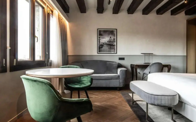 Radisson Collection Hotel, Palazzo Nani Venice