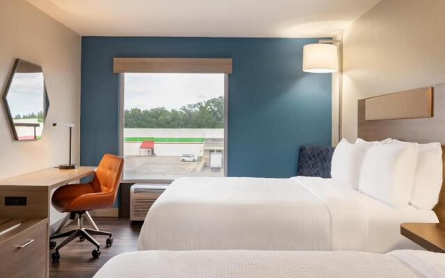 Holiday Inn Express & Suites Opelousas, an IHG Hotel