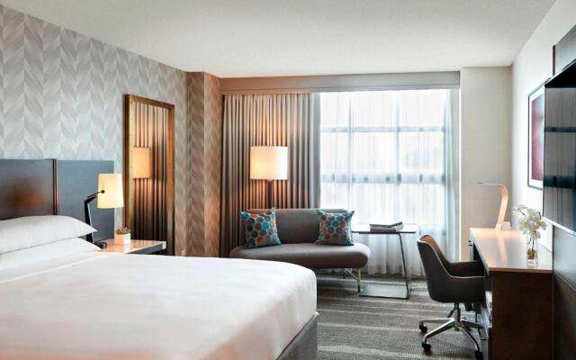 Renaissance Los Angeles Airport Hotel