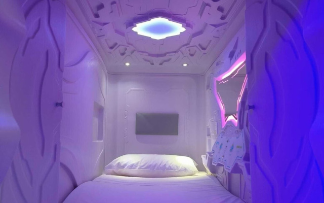 Capsule Inn Valencia Hostel