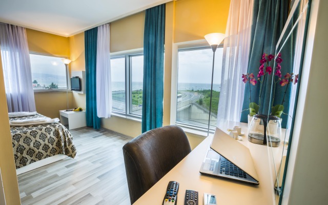 Arsen Hotel