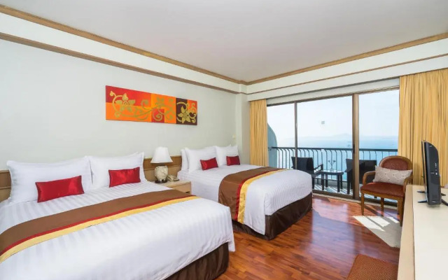 Cosy Beach Hotel