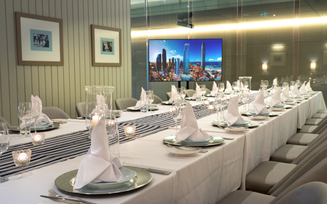 Hilton Surfers Paradise Hotel & Residences.