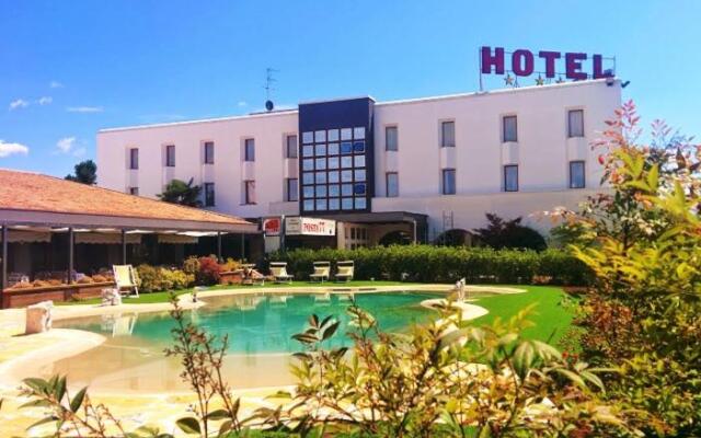 Hotel Posta 77