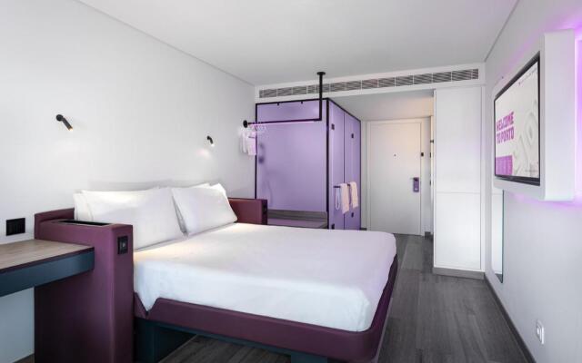 YOTEL Porto