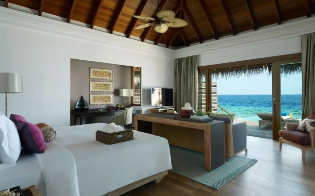 Dusit Thani Maldives Resort