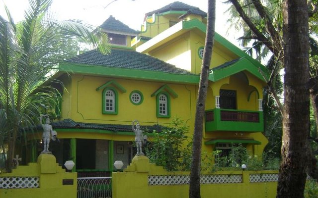 Aakriti Guest House