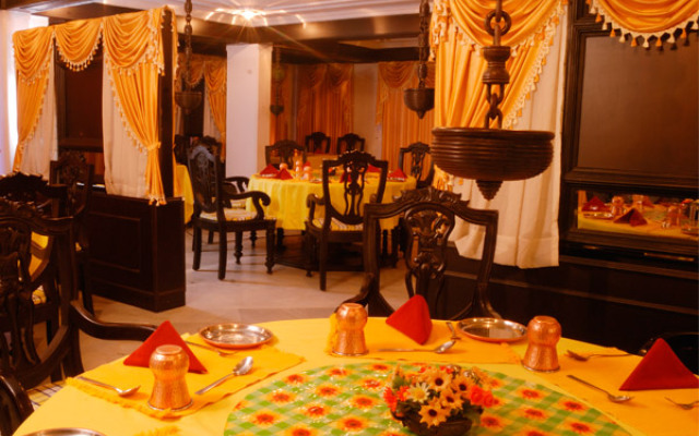 SRM Hotel Maraimalai Nagar