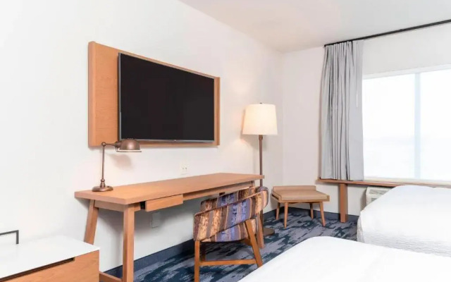 Fairfield Inn & Suites by Marriott Fair Oaks Farms