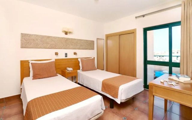 Oceanus Aparthotel