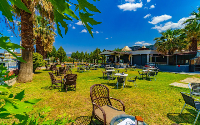 Larina Thermal Resort & Spa