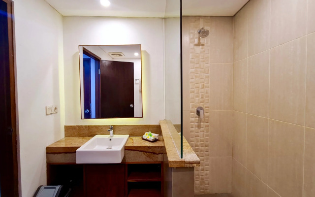 Grand Santhi Hotel