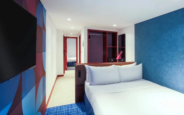 Queen Elizabeth 2 Hotel by Accor