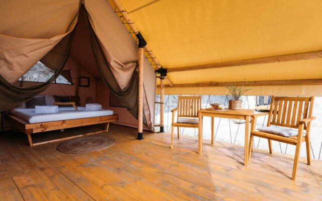 Bely Kolodets Glamping