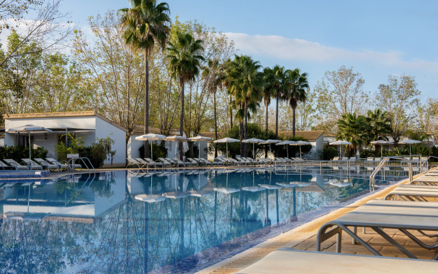 Valentin Playa de Muro Resort