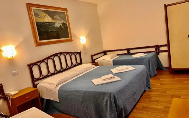 Hotel Canada