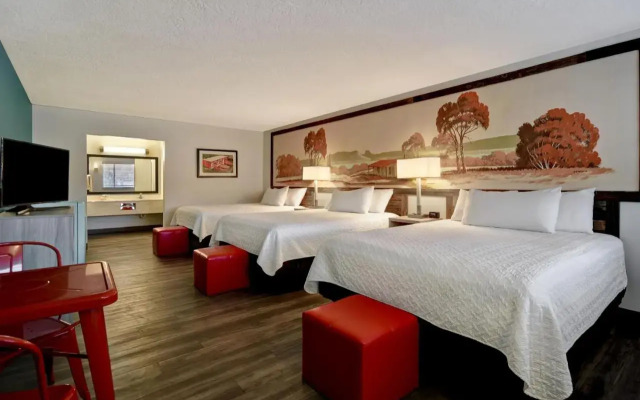 Expedition Lodge