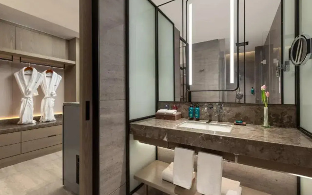 Crowne Plaza Quzhou by IHG Hotel
