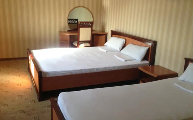 Western Suites Hotel