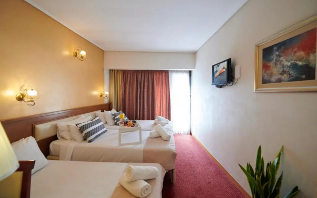 Crystal City Hotel