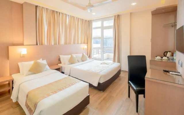 Three Inn Hotel
