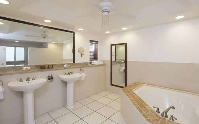 Galley Bay Resort & Spa