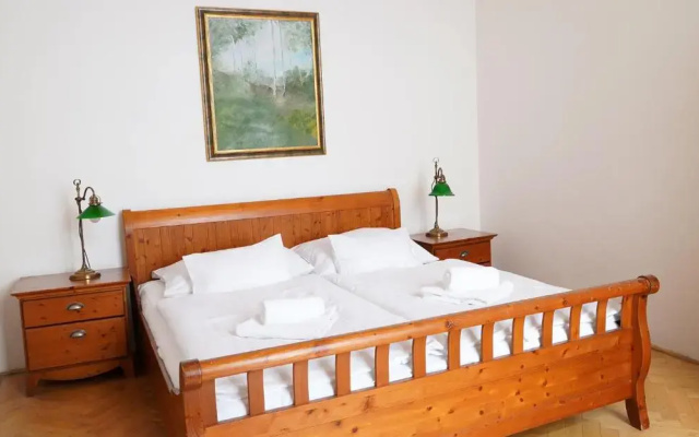 Hotel U Zlateho Jelena