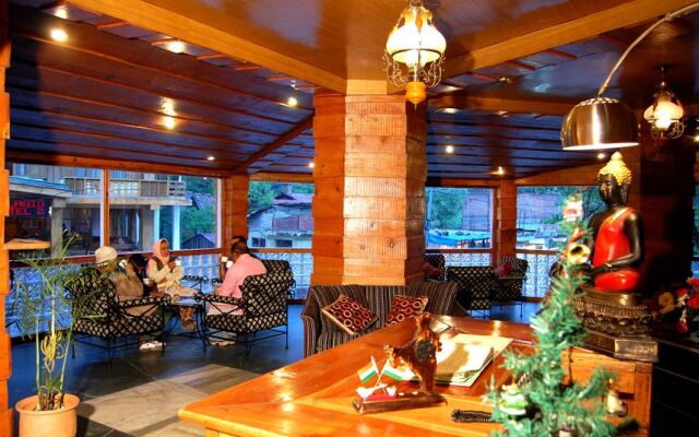 Hotel D'Chalet