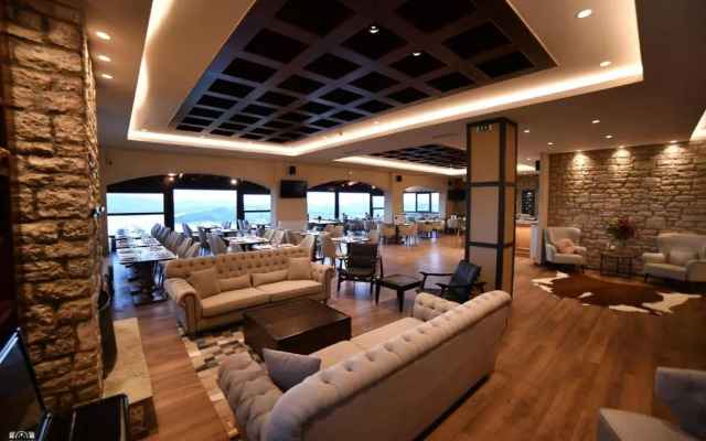 Курорт Nevros Hotel Resort & Spa