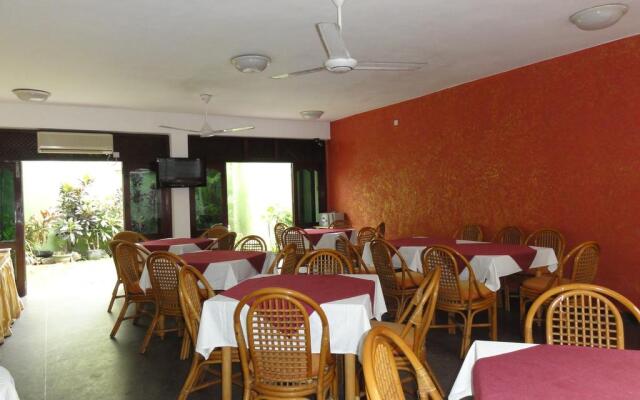 Tropic Inn - Mount Lavinia