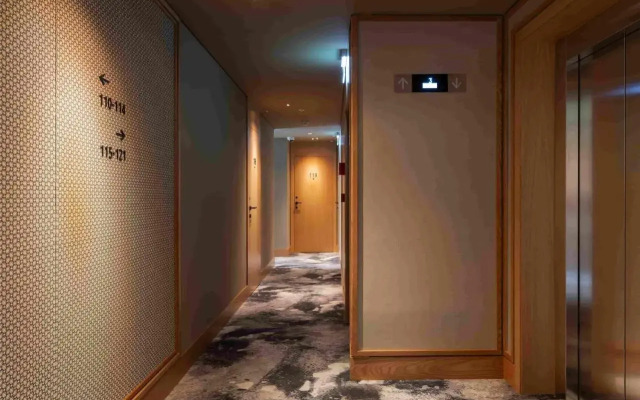 EVOLUTION Valbom Hotel