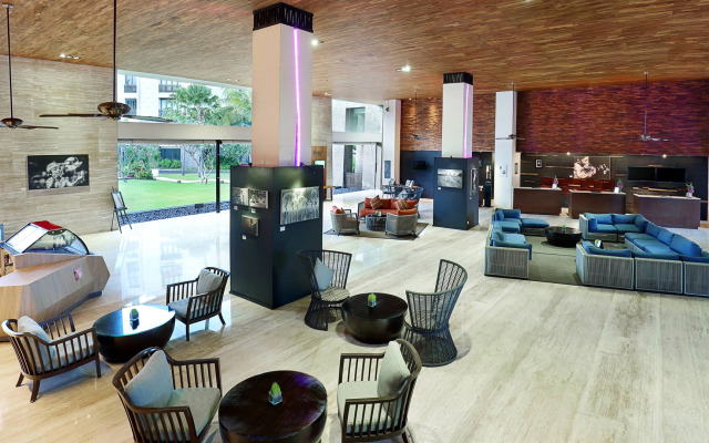 Pullman Bali Legian Beach